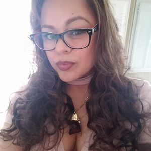 Meet your Posher, Gloria